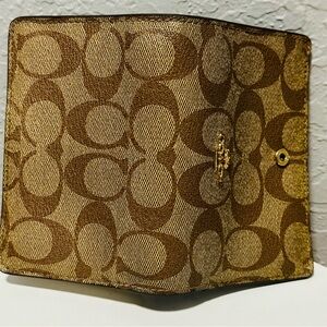 COACH Signature Canvas Brown Small Wallet Snap Front And Zipper Pocket